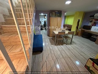 Local comercial en venta en Pubilla Cases en Hospitalet de Llobregat, L´