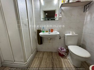 Local comercial en venta en Pubilla Cases en Hospitalet de Llobregat, L´
