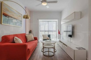 Piso en venta en La Goleta - San Felipe Neri en Málaga
