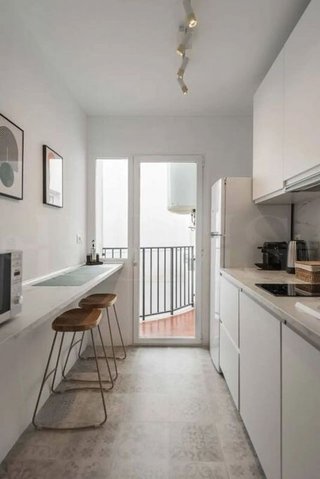 Piso en venta en La Goleta - San Felipe Neri en Málaga