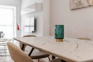 Piso en venta en La Goleta - San Felipe Neri en Málaga