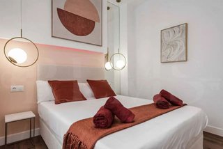 Piso en venta en La Goleta - San Felipe Neri en Málaga