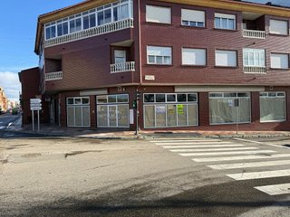 Local comercial en venta en La Chantría - La Lastra en León