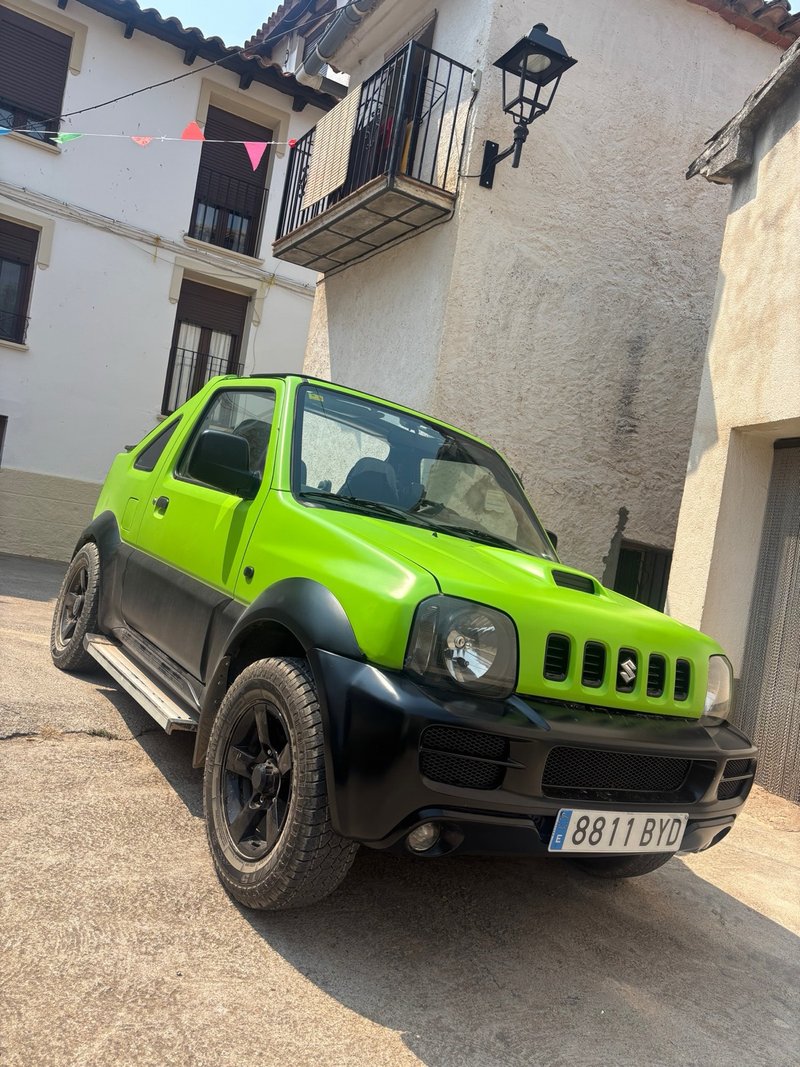 Suzuki Jimny 2002 - foto 1
