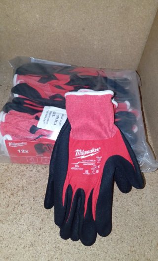 Par de guantes Milwaukee anticorte Talla 9-10