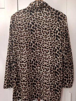 Chaqueta animal print