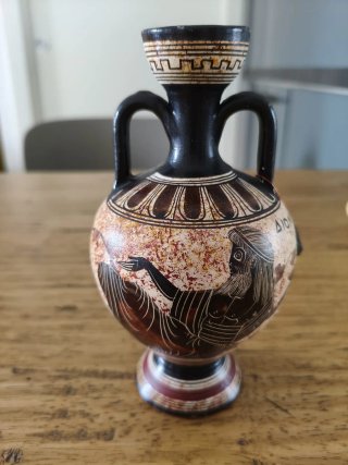 Anfora ceramica decorata