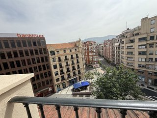 Piso en alquiler en Barrio de Abando en Bilbao