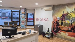 Local comercial en venta en Calvario - Santa Rita en Vigo