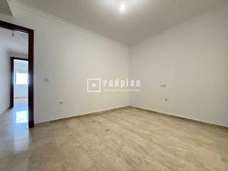Piso en venta en Martín Carpena - Torre del Río en Málaga