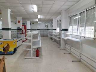 Local comercial en venta en Cox