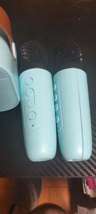 Altavoces Bluetooth diferentes