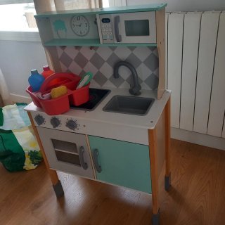 Cocina de juguete casi nueva