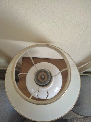 Lámpara de mesa cerámica