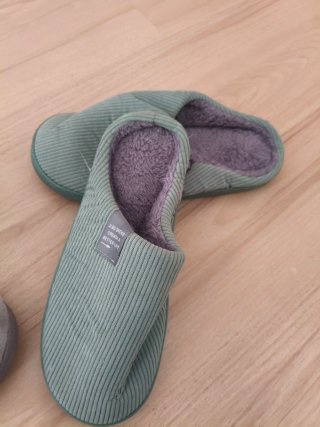 Zapatillas de estar por casa invierno 2 pares 6€
