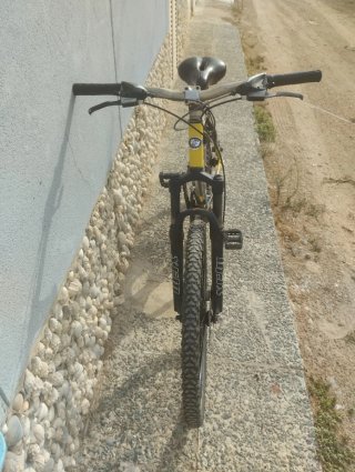 Bicicleta BH de Montaña Amarilla y Negra