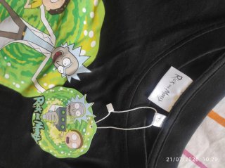 Camiseta Rick y Morty Negra Talla XS