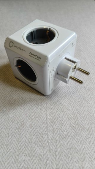 Regleta Cubo 4 Tomas + 2 USB