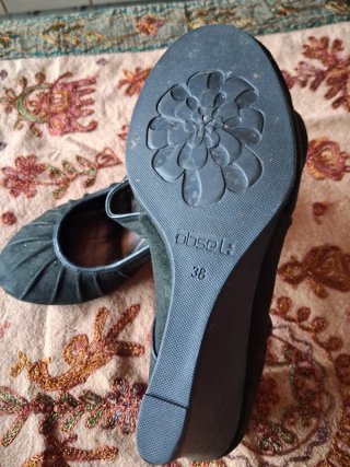 Scarpe con zeppa nere