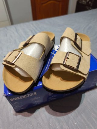 Sandalias Birkenstock Arizona Beige