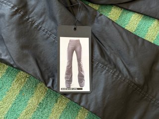 Pantalón Demobaza Beyond Level Talla M