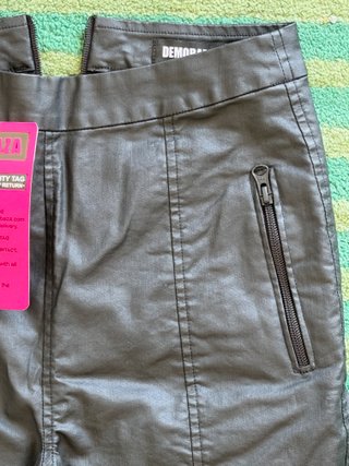 Pantalón Demobaza Beyond Level Talla M