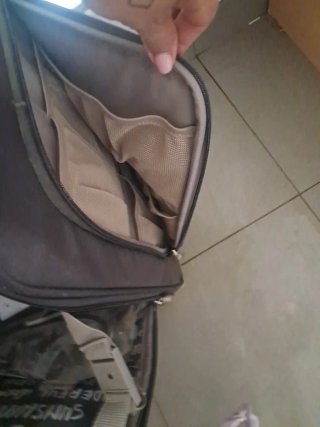 Maleta de viaje con estampado