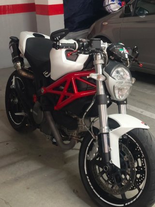 Ducati Monster 796/696
