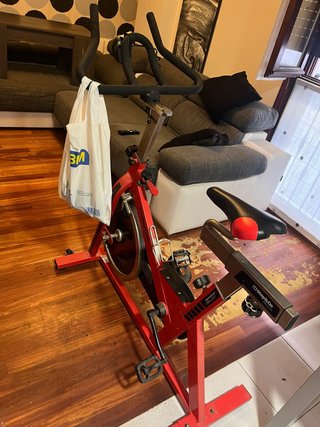 Bicicleta de Spinning Roja