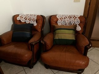 2 Poltrone in Pelle e Legno Marrone massiccio