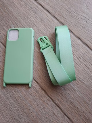 Cover iPhone 11 con tracolla