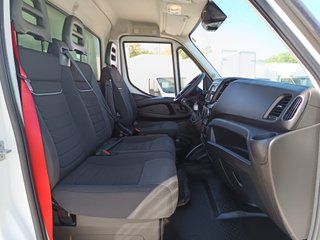 IVECO DAILY  CHASIS  3.0 CAJA CERRADA TRAMPILLA
