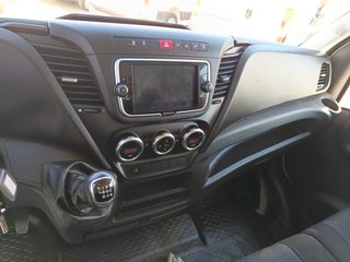 IVECO DAILY  CHASIS  3.0 CAJA CERRADA TRAMPILLA