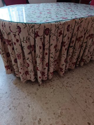 Tavolo da pranzo in legno massello
