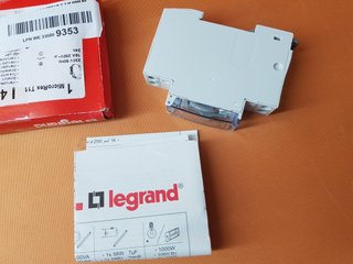 Interruptor Horario Analógico Legrand 16A