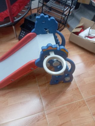 Tobogán infantil azul y blanco