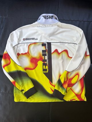 Camiseta manga larga Ruigi x Zara Talla L