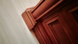 Cassettiera in legno marrone