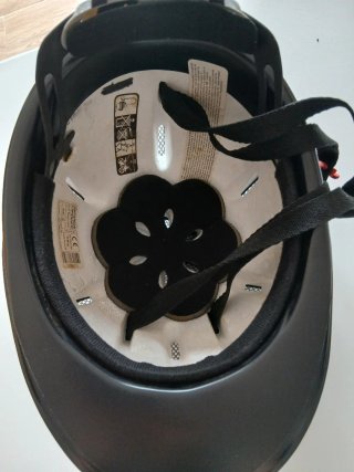 Casco de equitación negro