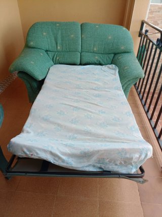 Sofá cama tela verde