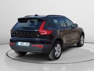 Volvo XC40 T2 Essential Auto 95 kW (129 CV)