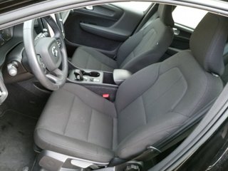 Volvo XC40 T2 Essential Auto 95 kW (129 CV)