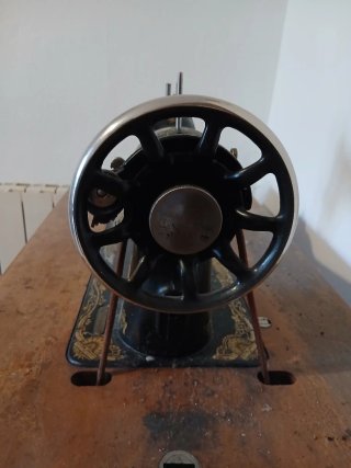 Máquina de coser Singer antigua