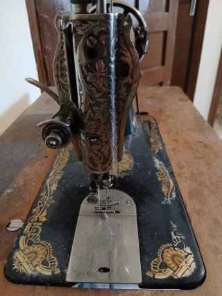 Máquina de coser Singer antigua