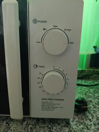 Microondas Konen Blanco