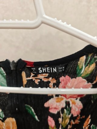 Mono floral tropical Shein Talla M