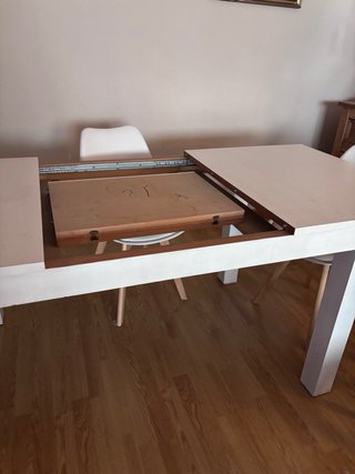 Tavolo da pranzo in legno massello