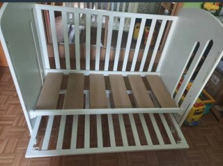 Cuna blanca para bebé