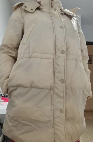 Abrigo Unit invierno talla L color crema
