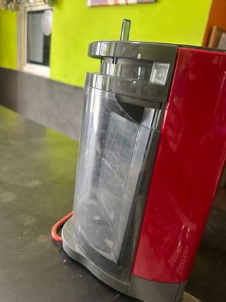 Cafetera Dolce Gusto Roja